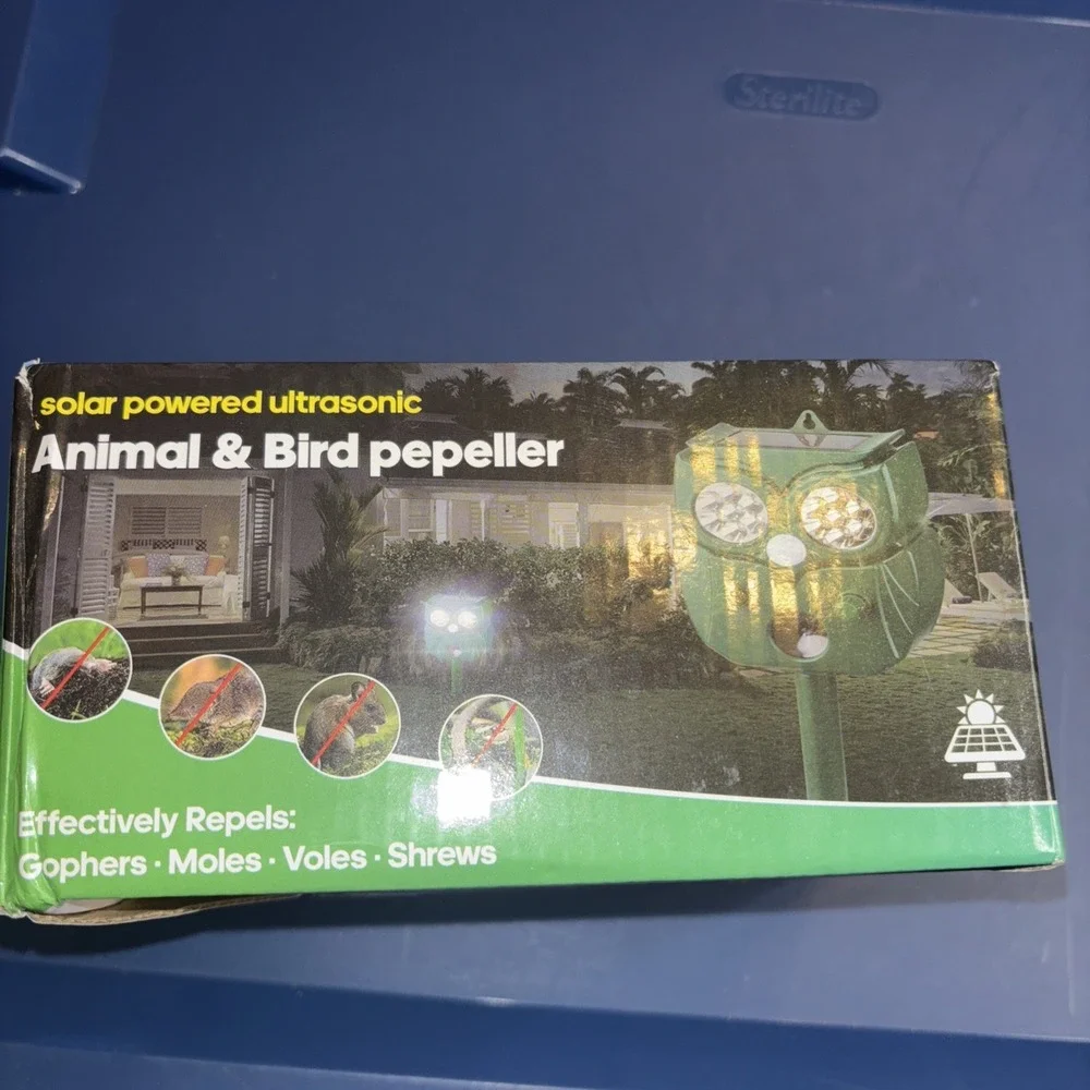 3-Pack Solar Powered Ultrasonic Animal & Bird Repeller